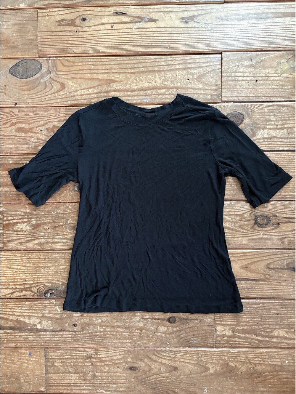 Banana Republic Threadsoft Tee Women’s Small Black Crew Neck